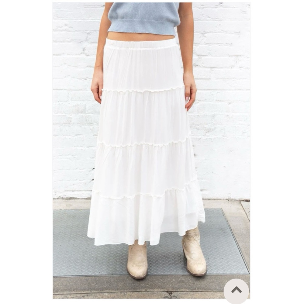 Brandy Melville Izzy Skirt